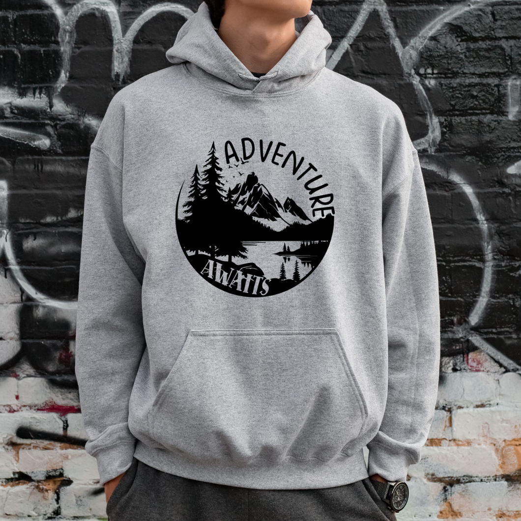 Adventure awaits - Unisex hoodie